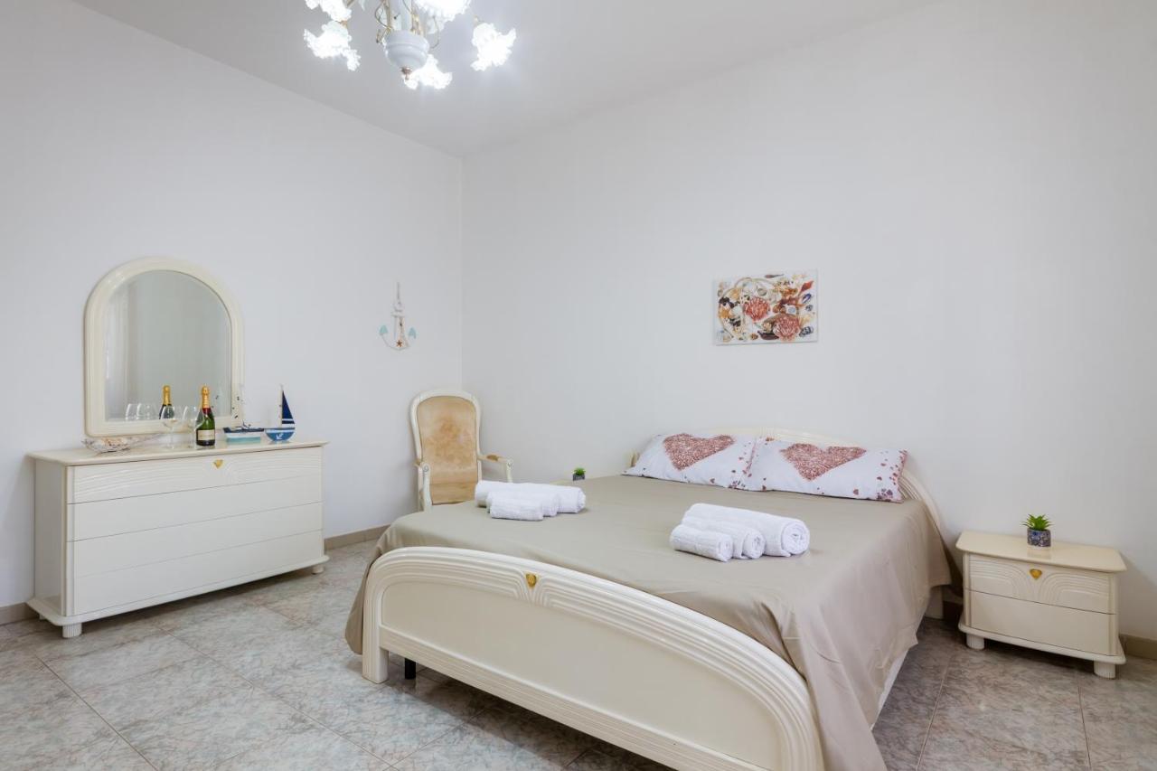 Air-Conditioned Villa 300 Meters From Porto Cesareo Beach With Parking 외부 사진