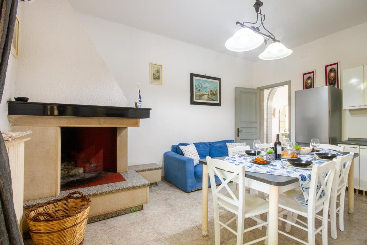 Air-Conditioned Villa 300 Meters From Porto Cesareo Beach With Parking 외부 사진